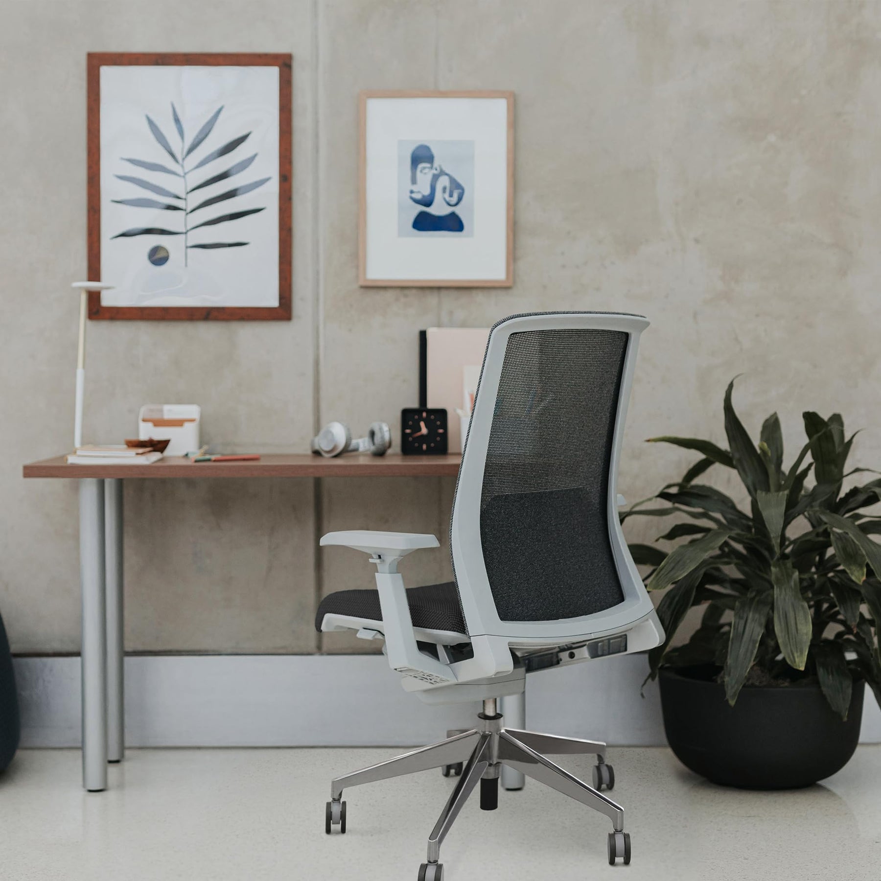 Mesh Ergonomic Office Chair with Lumbar Support